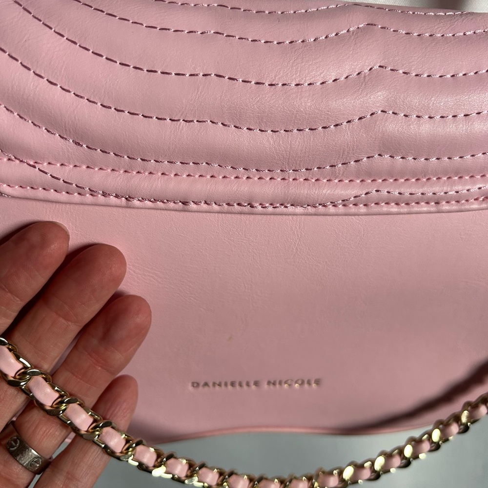 Danielle Nicole Nwot Pink Hello Kitty Crossbody B… - image 7